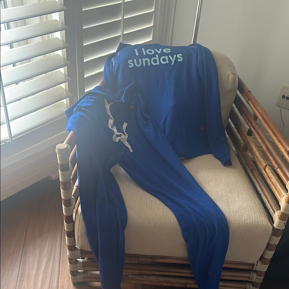 Blue woman’s casual wear set. Pants have pockets.